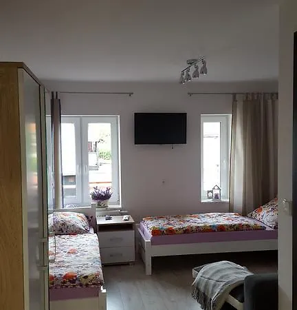 Lawenda ゲストハウス ウストカ