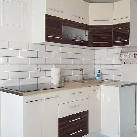 ゲストハウス Lawenda ウストカ